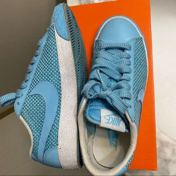 ***SOLD***Nike sneaker - Picture 4 of 6